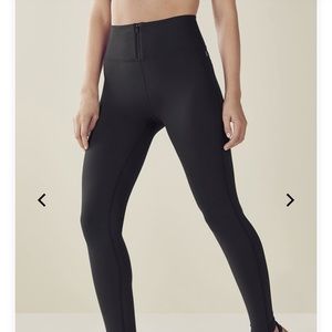 Demi Lovato Fabletics Leggings